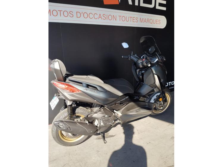YAMAHA X-MAX 125 TECH MAX