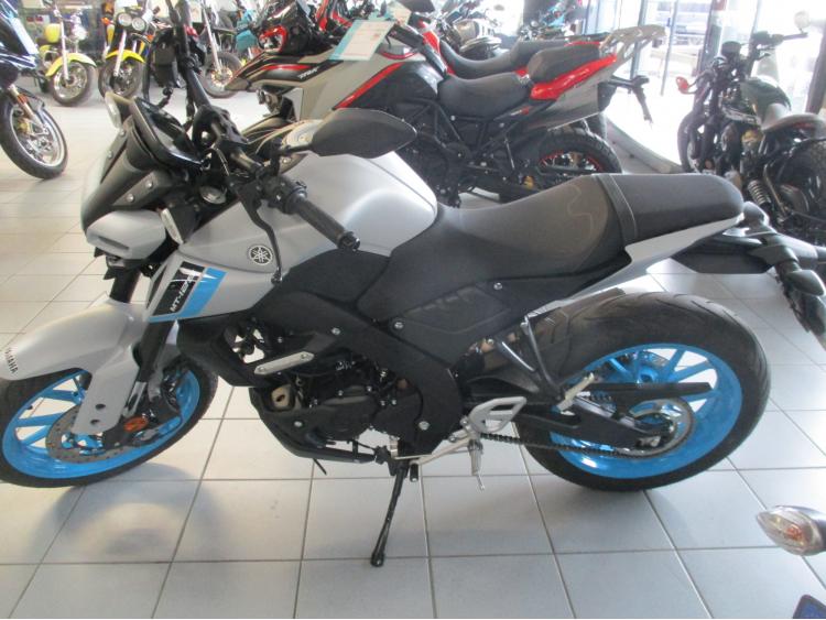 YAMAHA MT-125 ABS