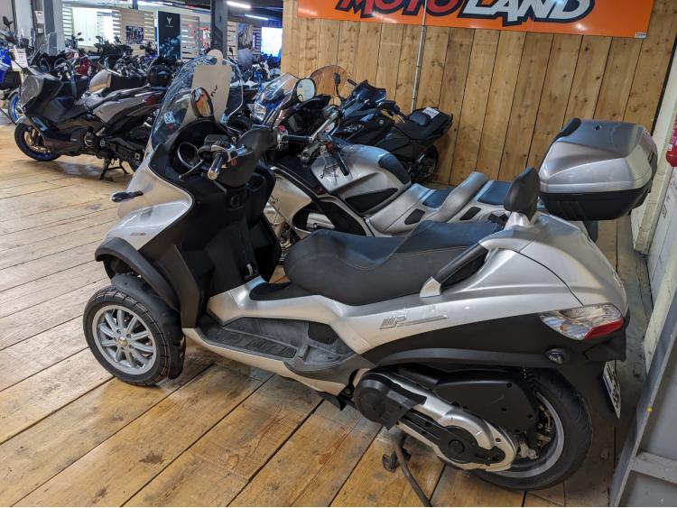 PIAGGIO MP3 400 LT