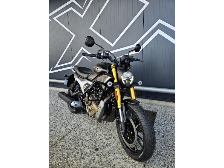 HERO 440 HUNK Dispo Noir ou Bleu 