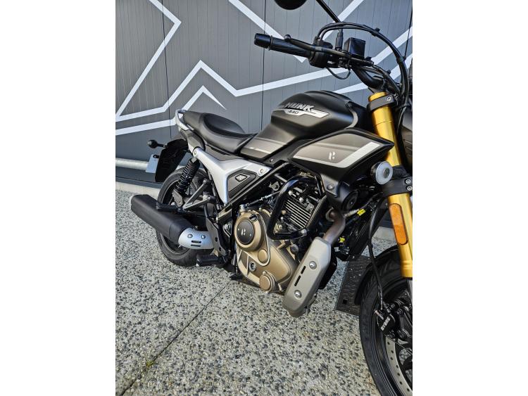 HERO 440 HUNK Dispo Noir ou Bleu 