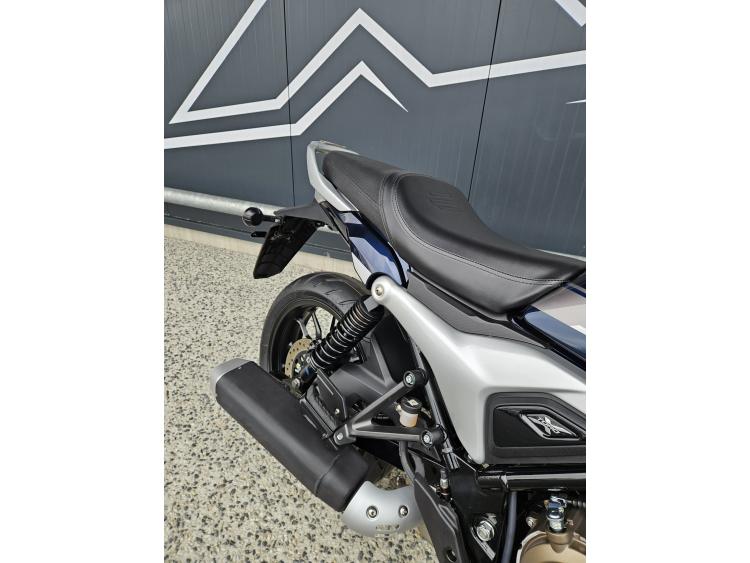 HERO 440 HUNK Dispo Noir ou Bleu 