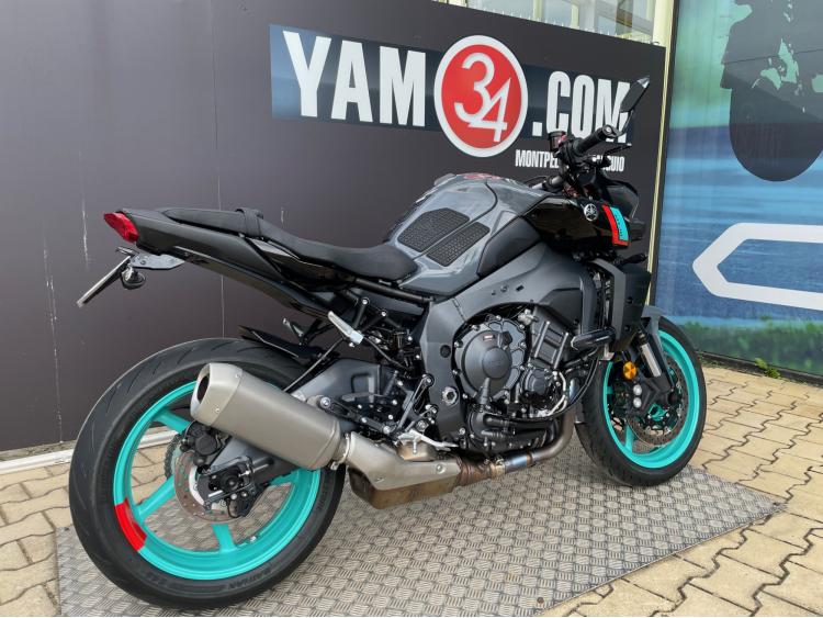 YAMAHA MT-10 2025