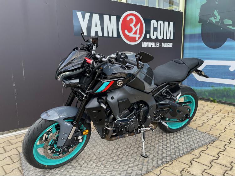 YAMAHA MT-10 2025