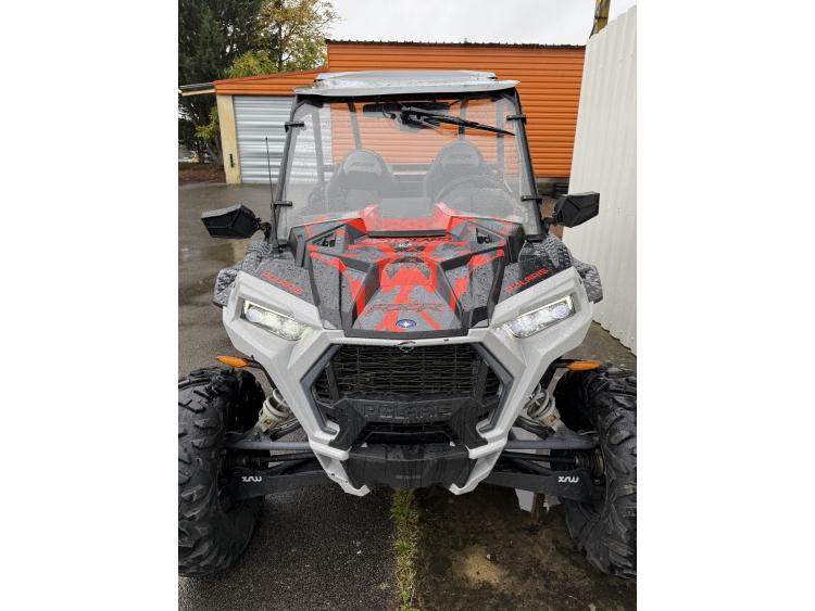 POLARIS RZR XP 1000