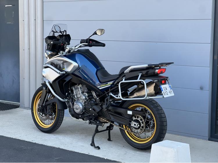CF MOTO MT 800