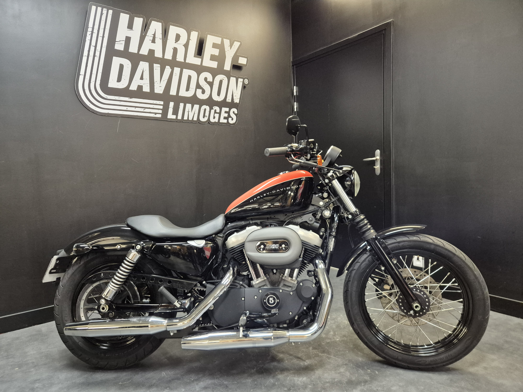 HARLEY-DAVIDSON SPORTSTER NIGHTSTER 1200