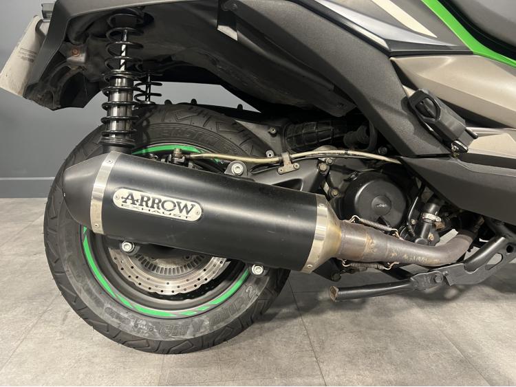 KAWASAKI J300 (A partir de 44€/mois)
