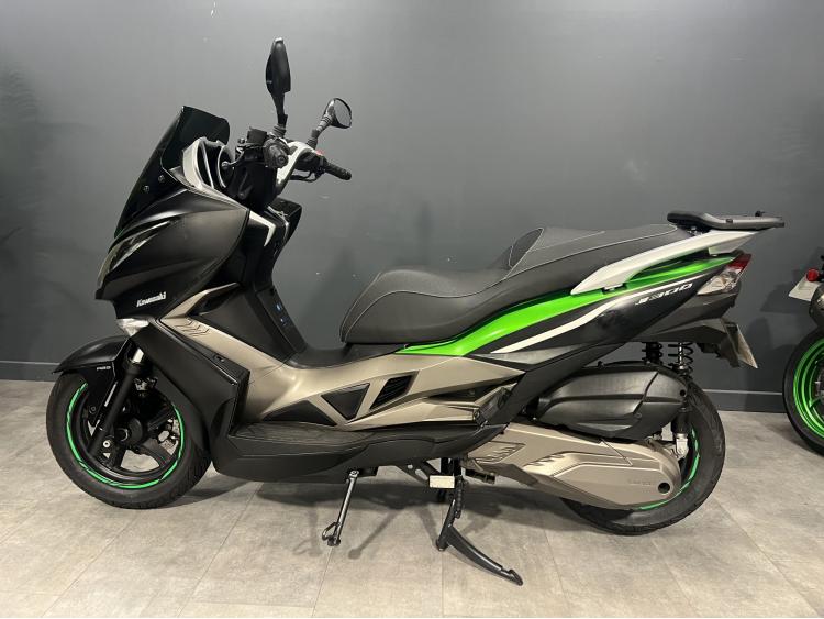 KAWASAKI J300 (A partir de 44€/mois)