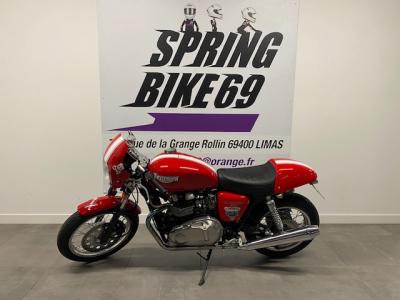 TRIUMPH THRUXTON 900