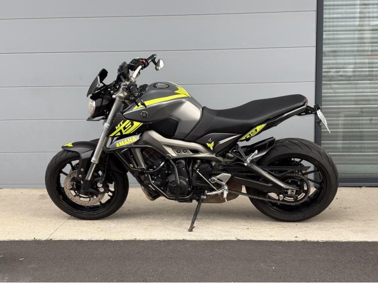 YAMAHA MT-09 ABS