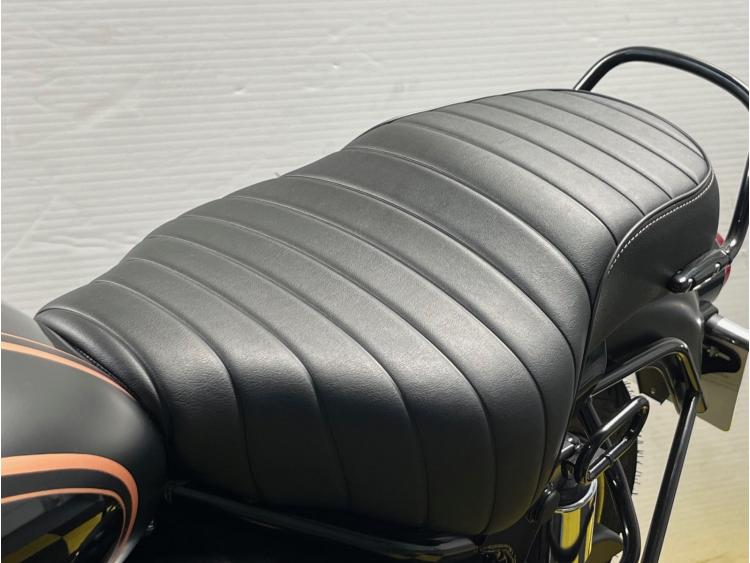 ROYAL ENFIELD BULLET 350 PREMIUM  MY25