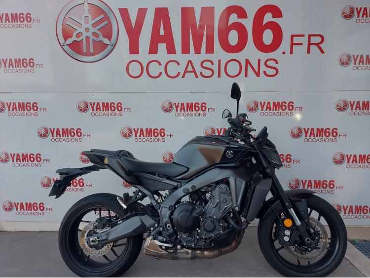 YAMAHA MT-09