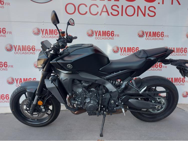 YAMAHA MT-09