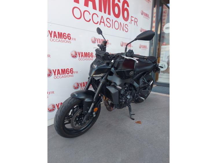 YAMAHA MT-09