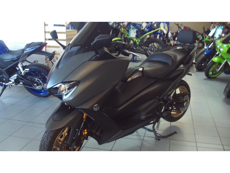 YAMAHA XP T-MAX 560 TECH MAX