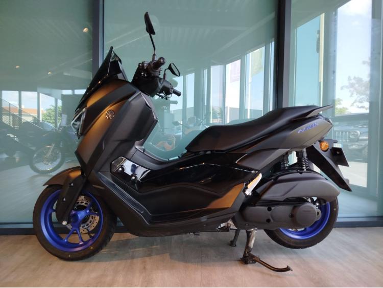 YAMAHA NMAX 125