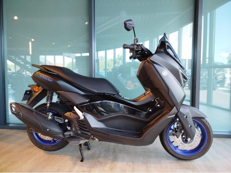 YAMAHA NMAX 125
