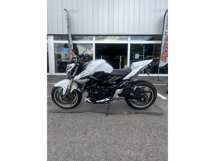 SUZUKI GSR 750 ABS