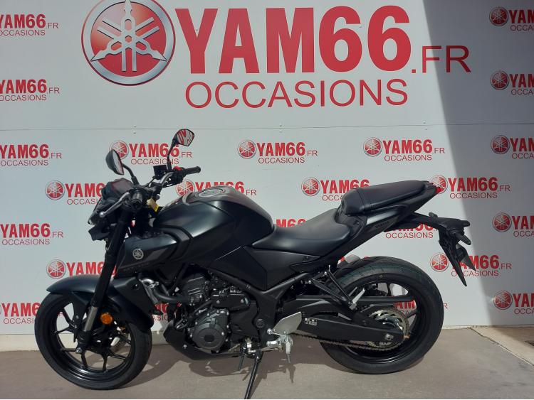 YAMAHA MT-03