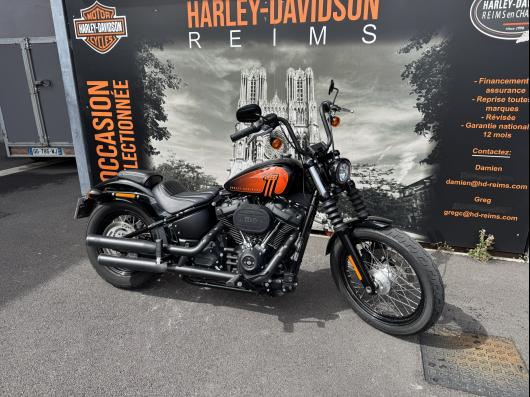 HARLEY-DAVIDSON SOFTAIL STREET BOB 1868