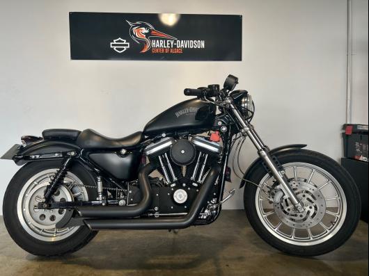 HARLEY-DAVIDSON SPORTSTER 883 R