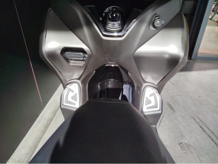 YAMAHA TRICITY 300 + ACCESSOIRES