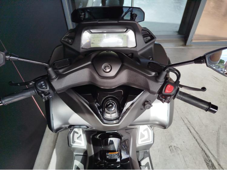 YAMAHA TRICITY 300 + ACCESSOIRES