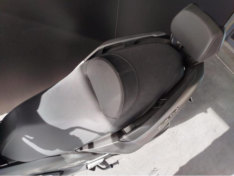YAMAHA TRICITY 300 + ACCESSOIRES
