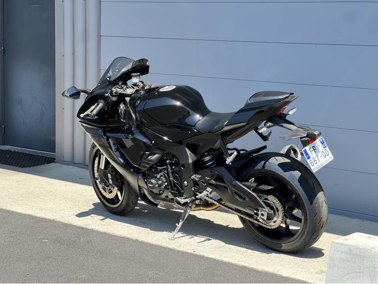 YAMAHA R1 / YZF 1000