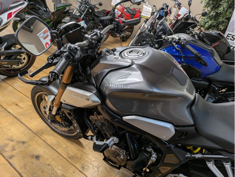 HONDA CB 650 R