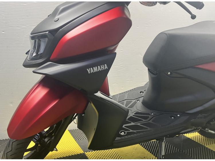YAMAHA RayZR 125