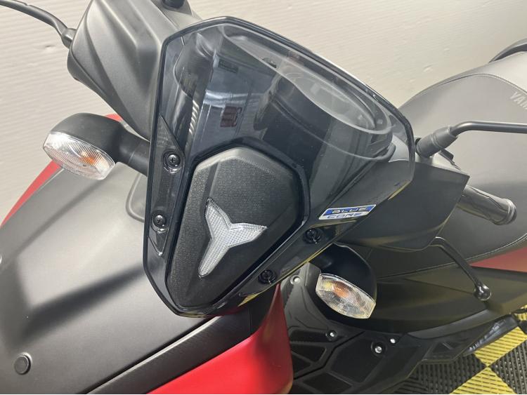 YAMAHA RayZR 125