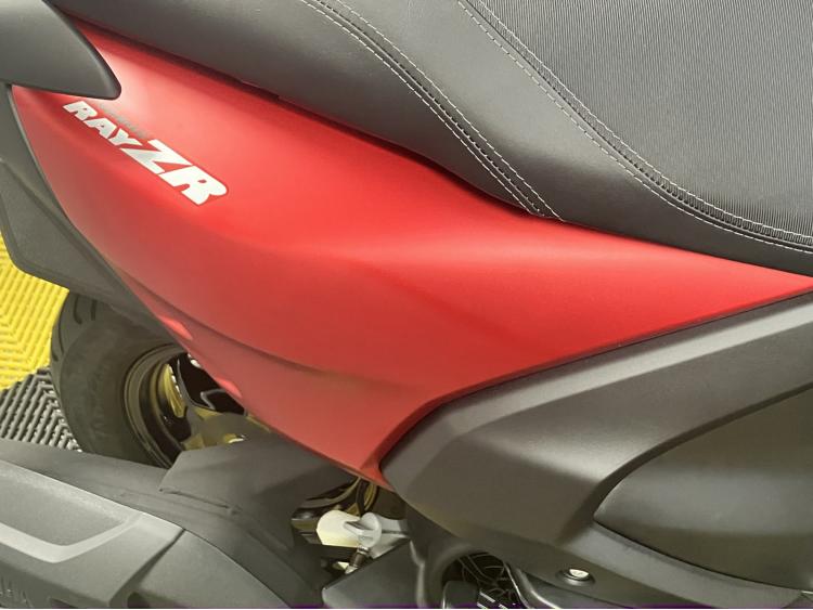 YAMAHA RayZR 125
