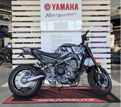 YAMAHA MT-09