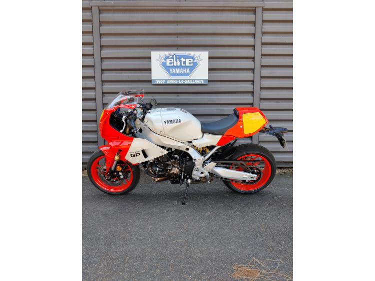 YAMAHA XSR 900 GP