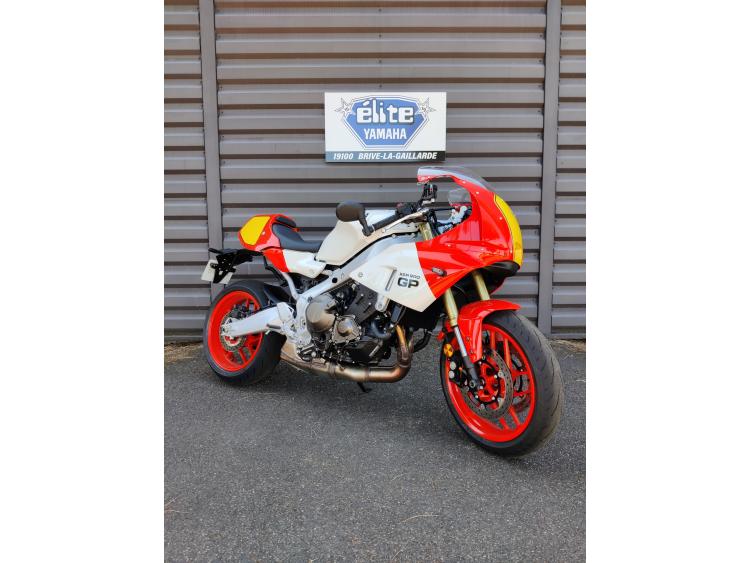 YAMAHA XSR 900 GP