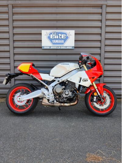 YAMAHA XSR 900 GP