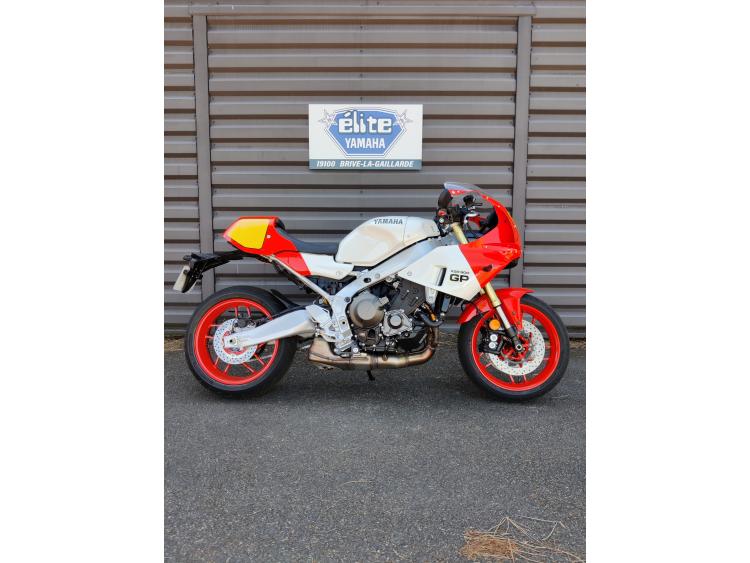 YAMAHA XSR 900 GP