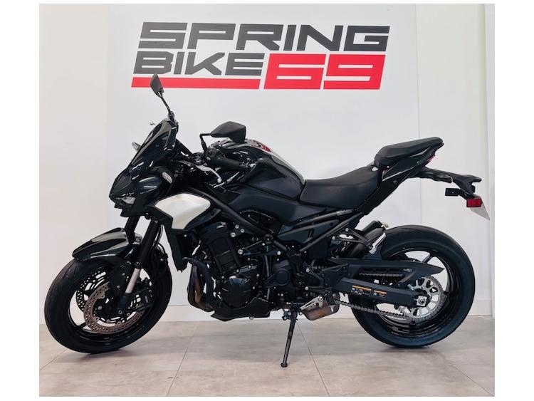 KAWASAKI Z 900