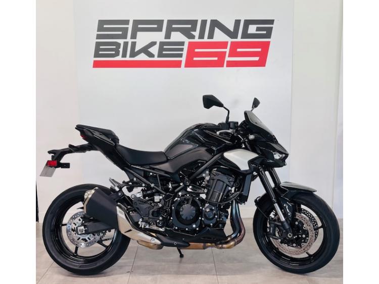 KAWASAKI Z 900