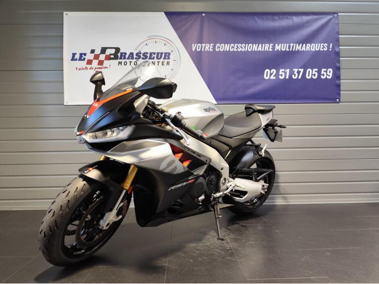 APRILIA RSV4 1100 R GARANTIE 12 MOIS