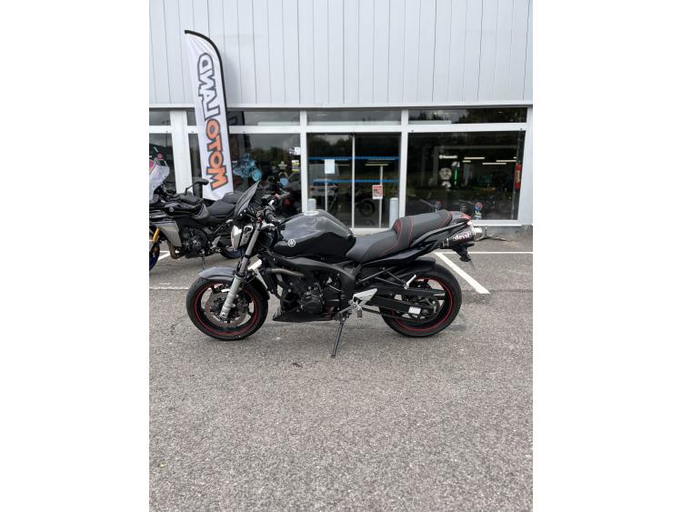 YAMAHA FZ6 (78CV)