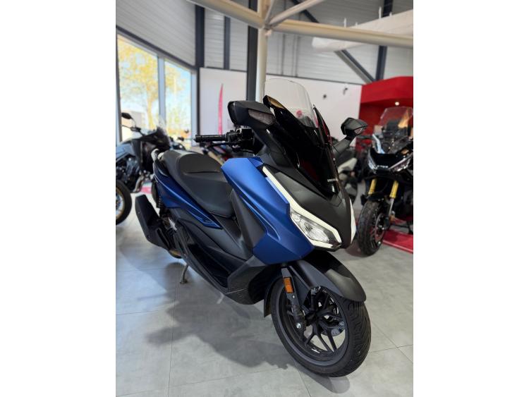HONDA FORZA 125