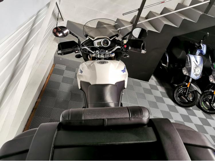 TRIUMPH TIGER 1050 ABS