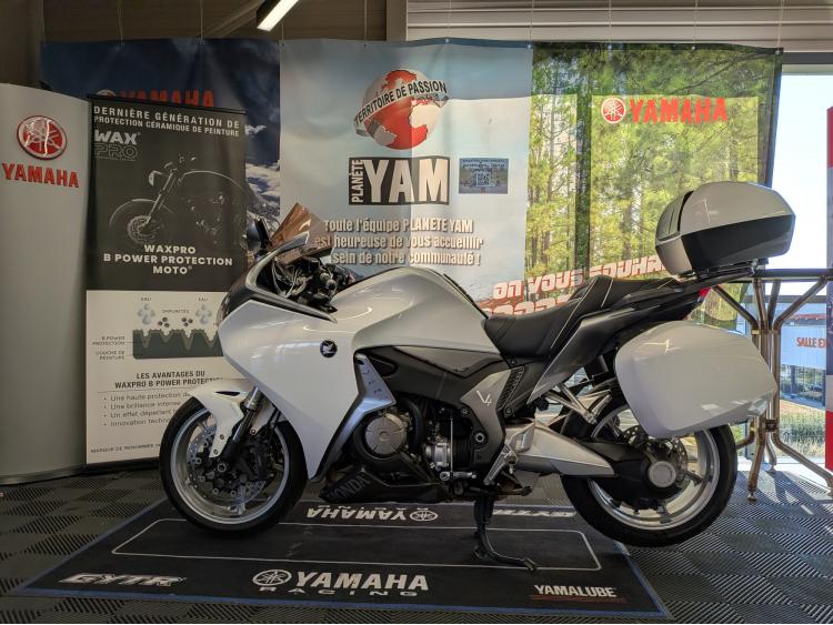 HONDA VFR 1200 F