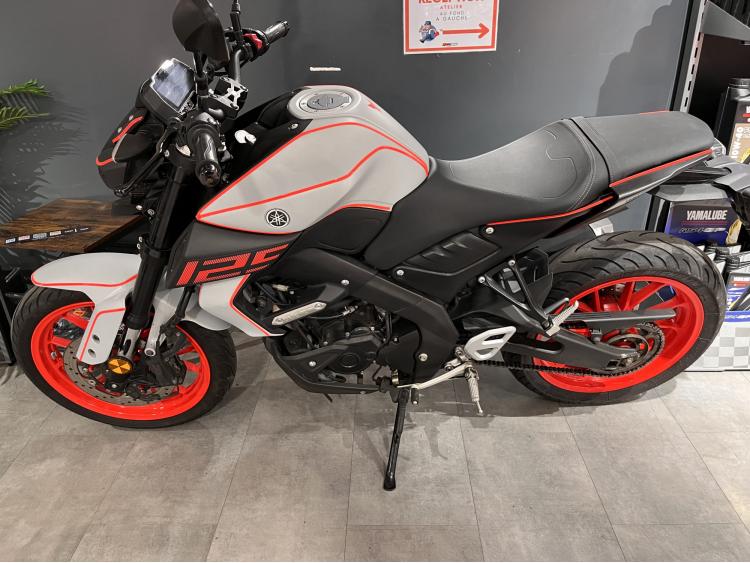 YAMAHA MT-125 ABS