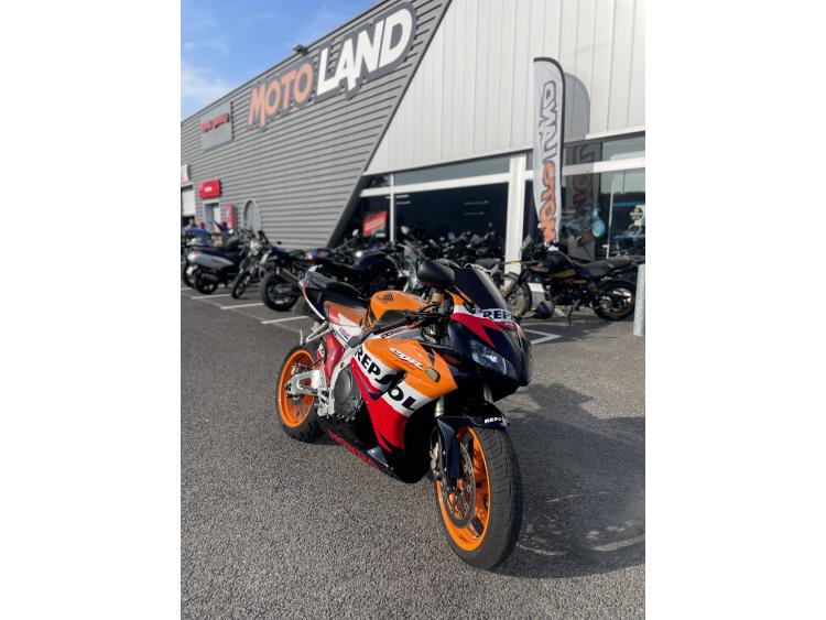 HONDA CBR 1000 RR REPSOL