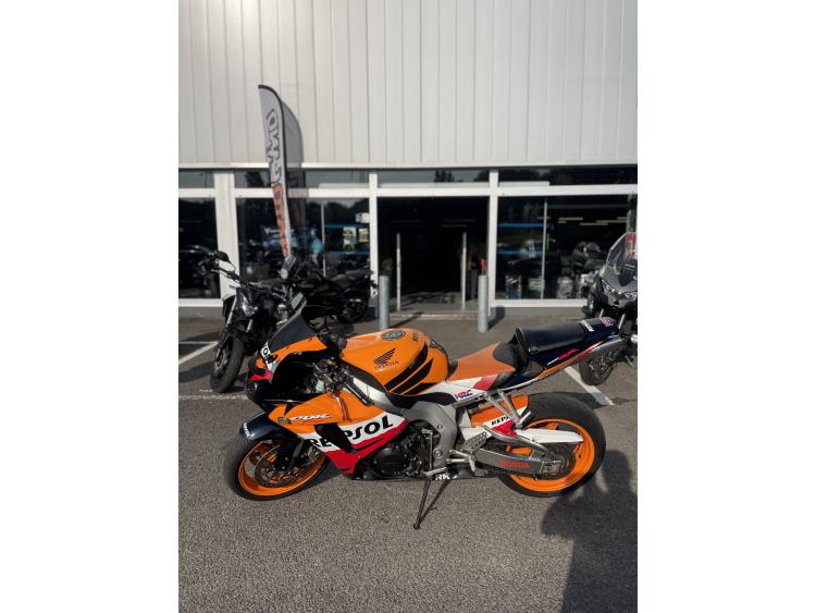 HONDA CBR 1000 RR REPSOL