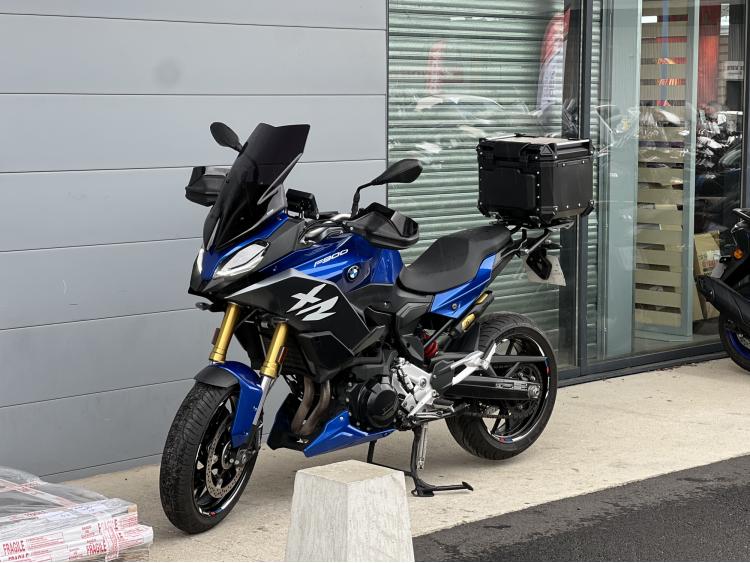 BMW F 900 XR